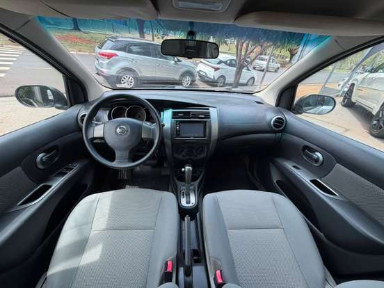 NISSAN-LIVINA-1.8 S 16V FLEX 4P AUTOMÁTICO NISSAN-LIVINA-2009