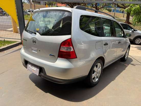 NISSAN-LIVINA-1.8 S 16V FLEX 4P AUTOMÁTICO NISSAN-LIVINA-2009