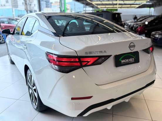 NISSAN-SENTRA-2024
