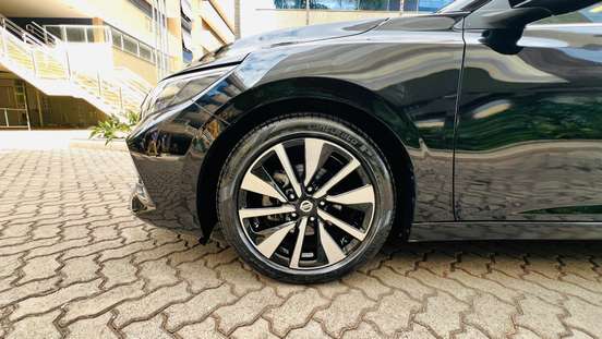 NISSAN-SENTRA-2023