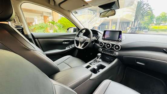 NISSAN-SENTRA-2023