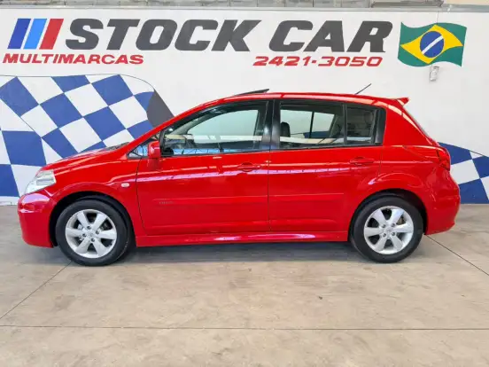 NISSAN-TIIDA-2011