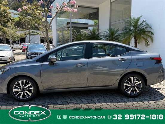 NISSAN-VERSA-2020