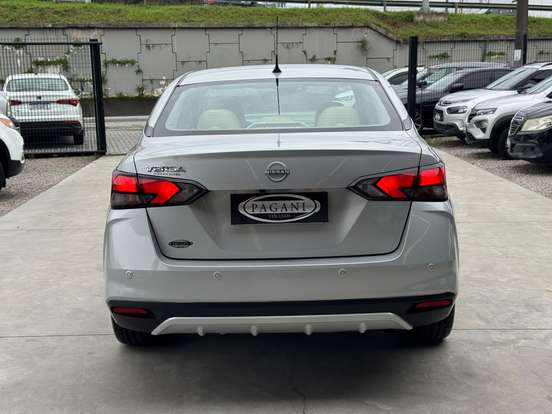 NISSAN-VERSA-2024