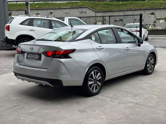 NISSAN-VERSA-2024