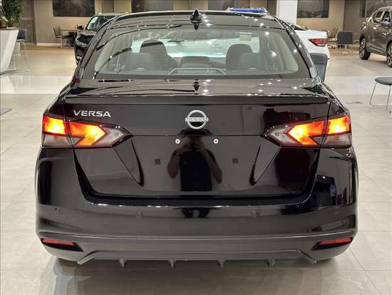NISSAN-VERSA-2026