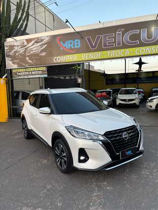 NISSAN-KICKS-2023