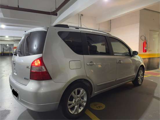 NISSAN-LIVINA-1.8 SL 16V FLEX 4P AUTOMÁTICO NISSAN-LIVINA-2012