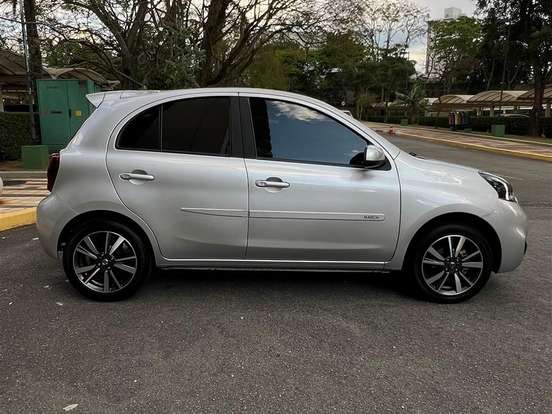 NISSAN-MARCH-1.6 SL 16V FLEXSTART 4P XTRONIC NISSAN-MARCH-2019