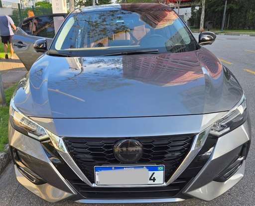 NISSAN-SENTRA-2023