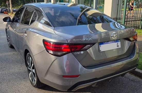 NISSAN-SENTRA-2023