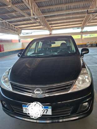 NISSAN-TIIDA-2011