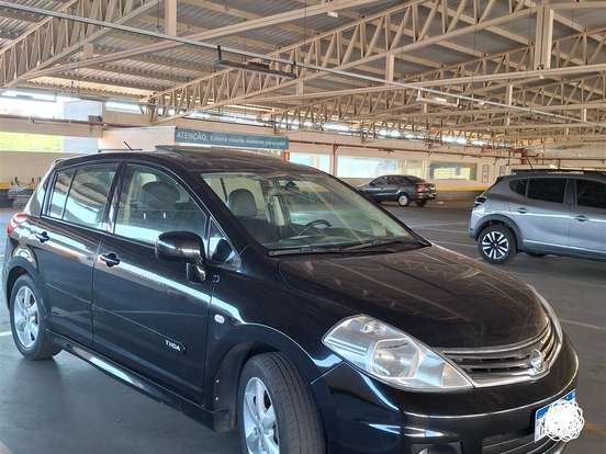 NISSAN-TIIDA-1.8 SL 16V FLEX 4P AUTOMÁTICO NISSAN-TIIDA-2011