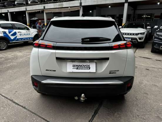 PEUGEOT-2008-2024