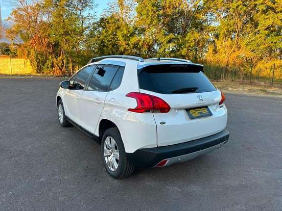 PEUGEOT-2008-2017