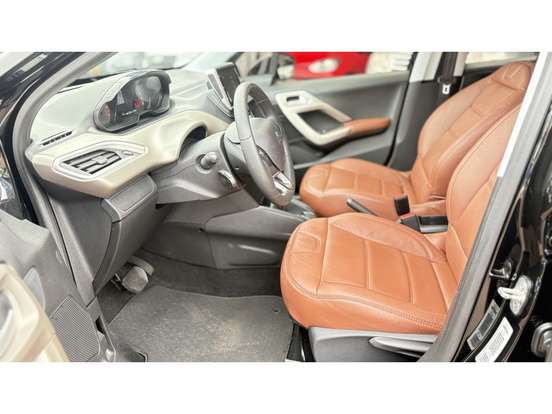 PEUGEOT-2008-2020