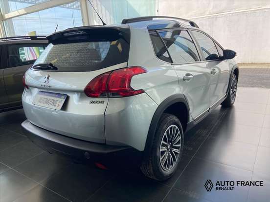 PEUGEOT-2008-2020