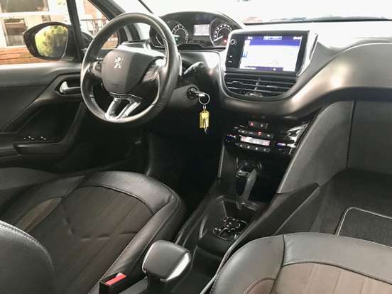 PEUGEOT-2008-2018