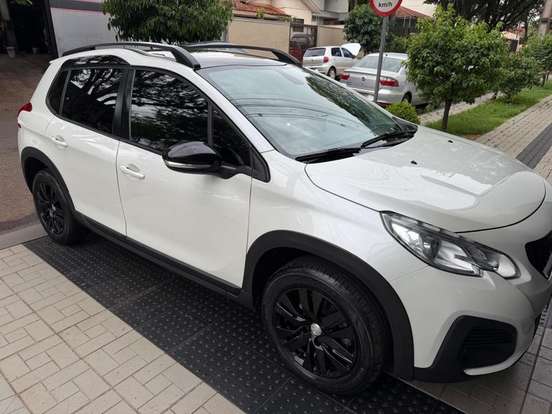 PEUGEOT-2008-1.6 16V FLEX GRIFFE 4P AUTOMÁTICO PEUGEOT-2008-2019