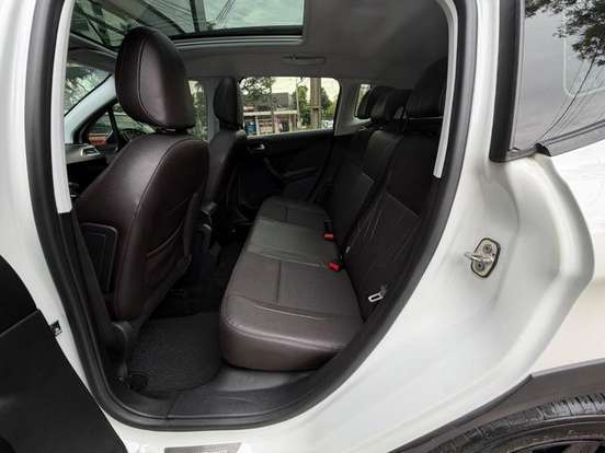 PEUGEOT-2008-2019