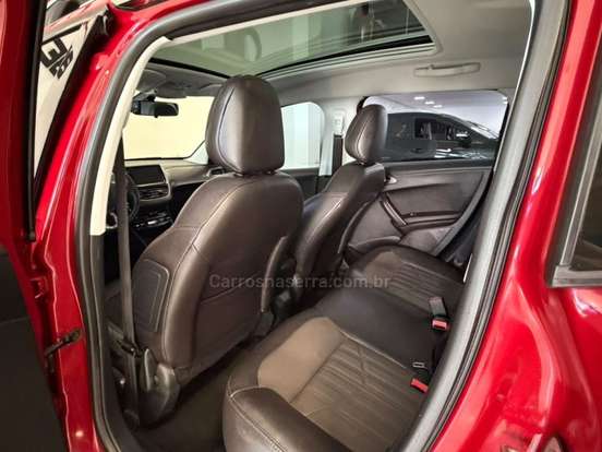 PEUGEOT-2008-1.6 16V FLEX GRIFFE 4P AUTOMÁTICO PEUGEOT-2008-2015