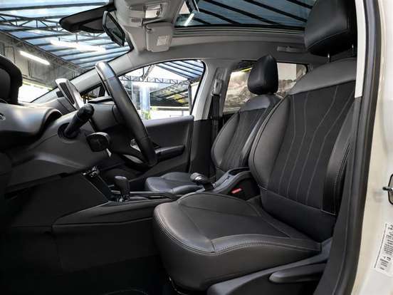 PEUGEOT-2008-2020