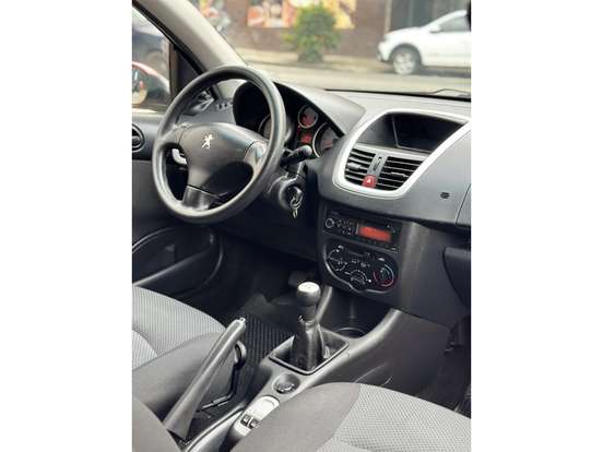 PEUGEOT-207-2013