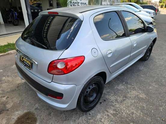 PEUGEOT-207-1.4 XR 8V FLEX 4P MANUAL PEUGEOT-207-2010