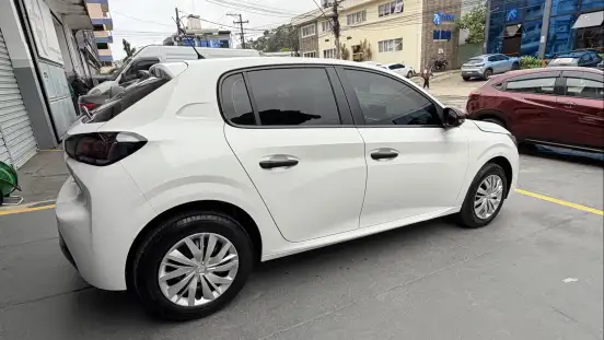 PEUGEOT-208-1.0 FIREFLY FLEX LIKE MANUAL PEUGEOT-208-2023