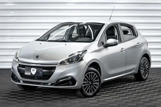 PEUGEOT-208-2018