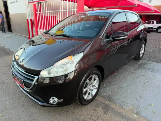 PEUGEOT-208-2013