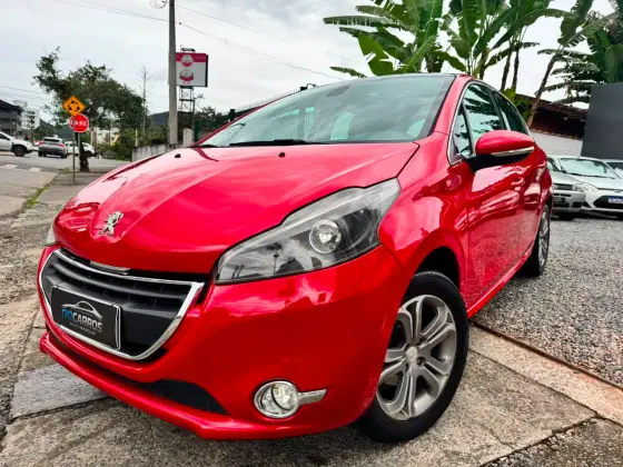 PEUGEOT 208 1.6 GRIFFE 16V FLEX 4P AUTOMÁTICO