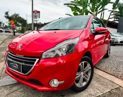 PEUGEOT 208 1.6 GRIFFE 16V FLEX 4P AUTOMÁTICO PEUGEOT 208 1.6 GRIFFE 16V FLEX 4P AUTOMÁTICO