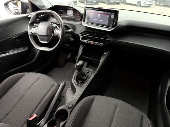 PEUGEOT-208-2023