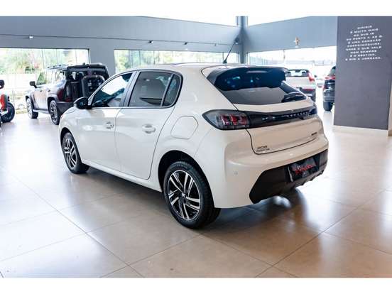 PEUGEOT-208-2023