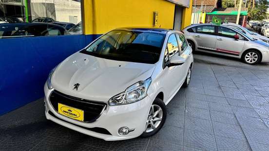 PEUGEOT-208-2015