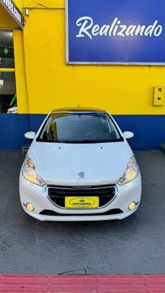 PEUGEOT-208-2015