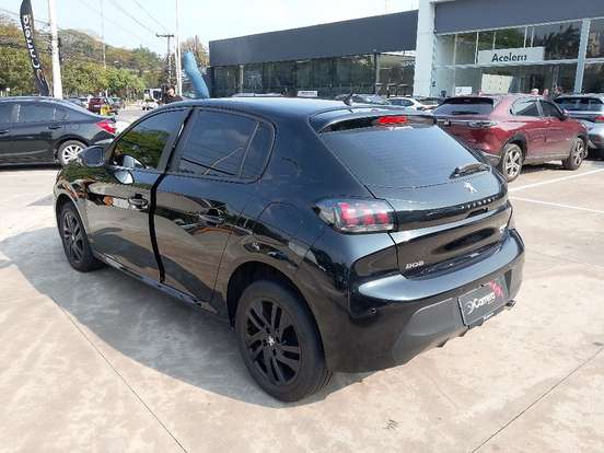 PEUGEOT-208-2021