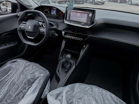 PEUGEOT-208-2023