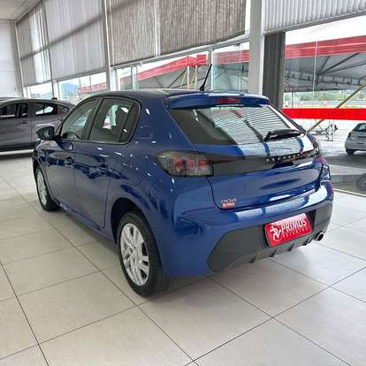 PEUGEOT-208-2022