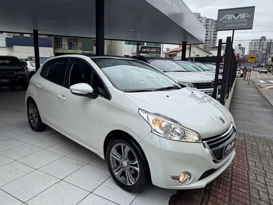 PEUGEOT-208-1.6 GRIFFE 16V FLEX 4P AUTOMÁTICO PEUGEOT-208-2014