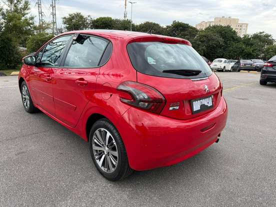 PEUGEOT-208-1.6 GRIFFE 16V FLEX 4P AUTOMÁTICO PEUGEOT-208-2019