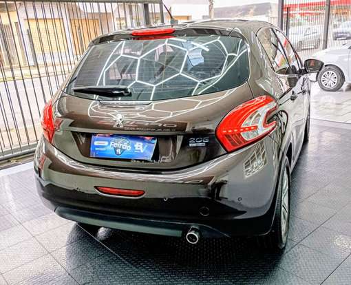 PEUGEOT-208-2014