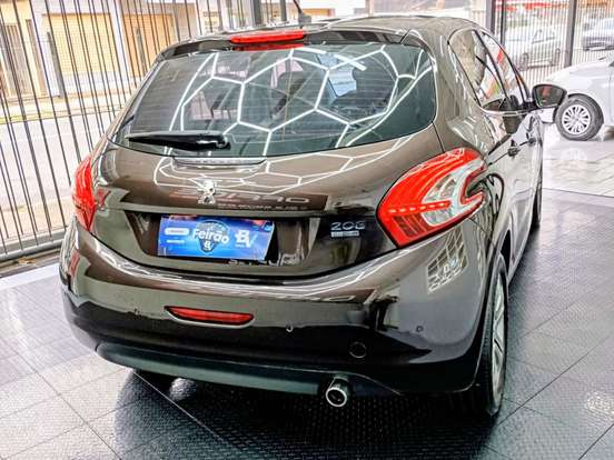 PEUGEOT-208-1.6 GRIFFE 16V FLEX 4P MANUAL PEUGEOT-208-2014