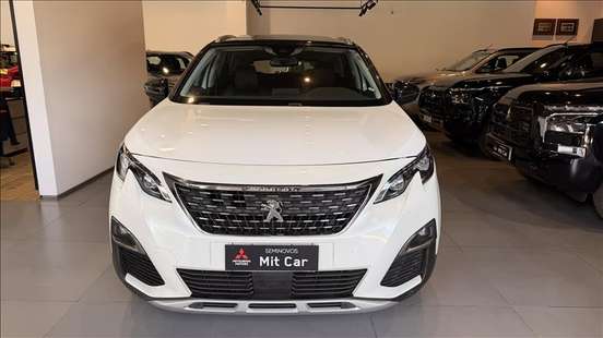PEUGEOT-3008-2018