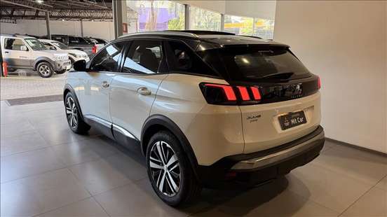 PEUGEOT-3008-2018