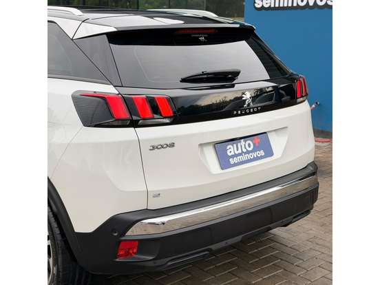 PEUGEOT-3008-2018