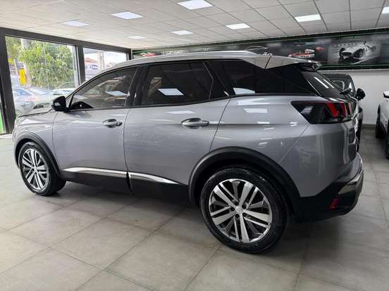PEUGEOT-3008-1.6 GRIFFE THP 16V GASOLINA 4P AUTOMÁTICO PEUGEOT-3008-2018