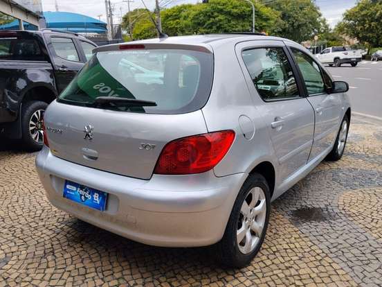 PEUGEOT-307-2010