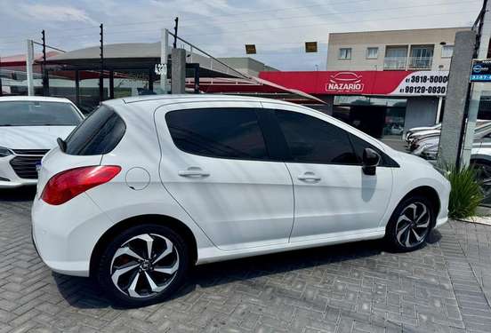 PEUGEOT-308-2012